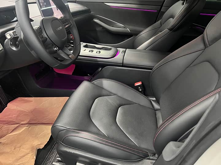 Фото 4 - Xiaomi SU7