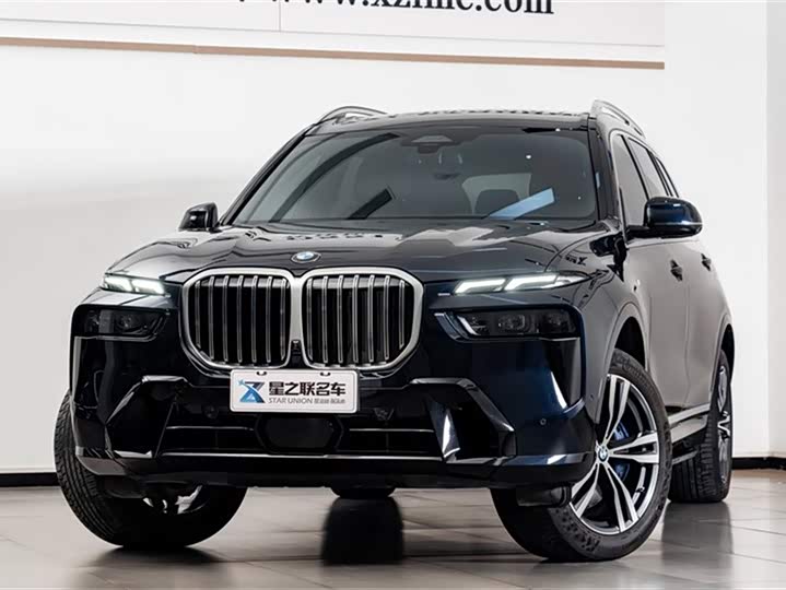 Фото 2 - BMW X7