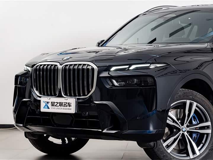 Фото 3 - BMW X7