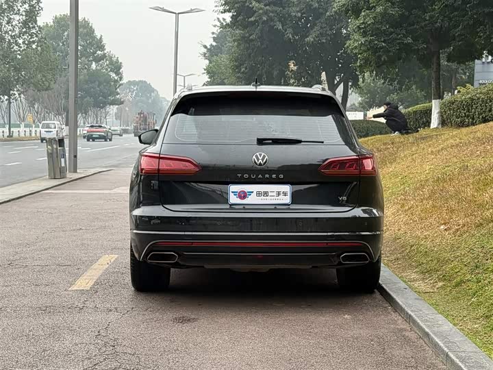 Фото 5 - Volkswagen Touareg