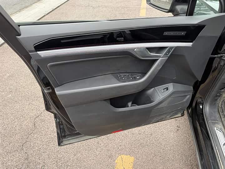 Фото 6 - Volkswagen Touareg