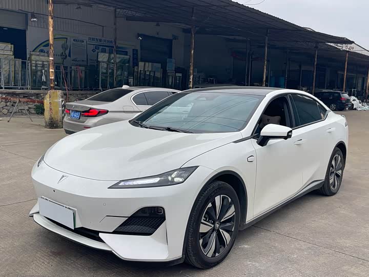 Фото 1 - Changan Deepal SL03