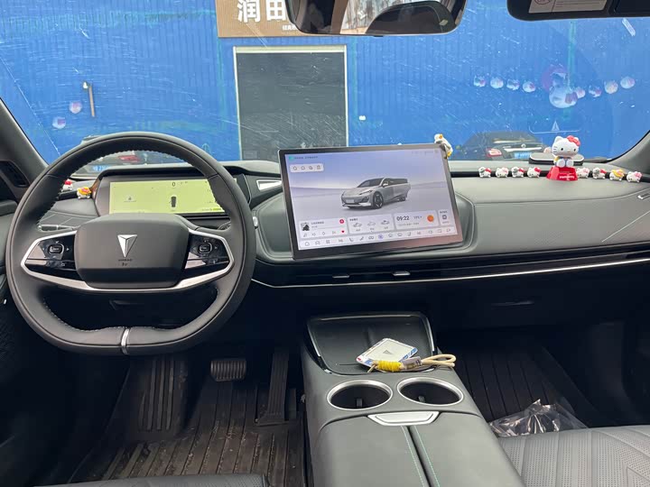 Фото 8 - Changan Deepal SL03