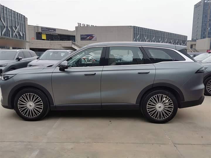 Фото 5 - Chery Tiggo 8L