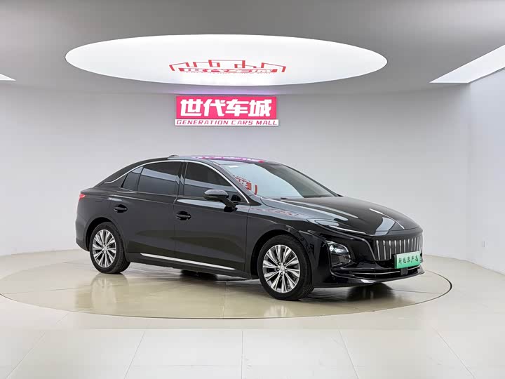 Фото 3 - Hongqi E-QM5