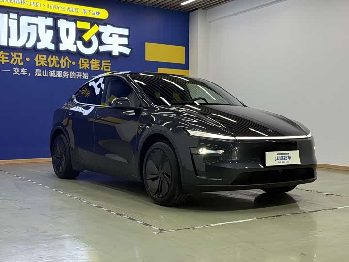 Фото 3 - Tesla Model Y