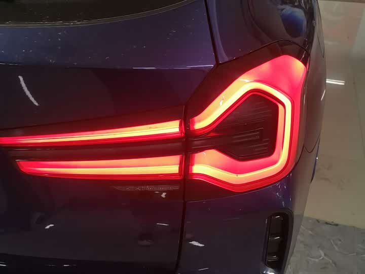 Фото 7 - BMW iX3