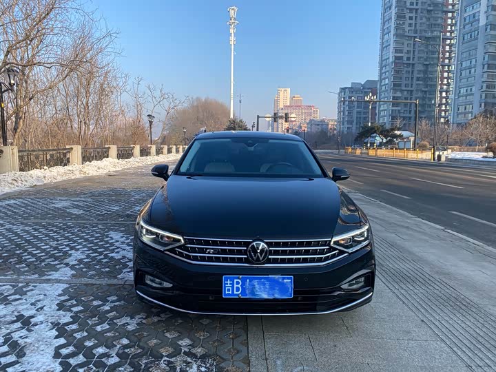 Фото 2 - Volkswagen Magotan