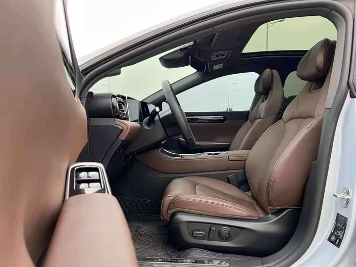 Фото 5 - Leapmotor C01