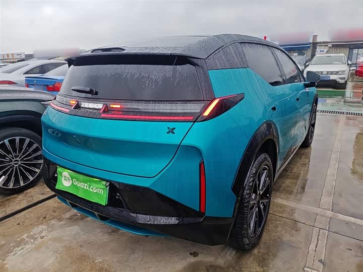 Фото 7 - Zeekr X