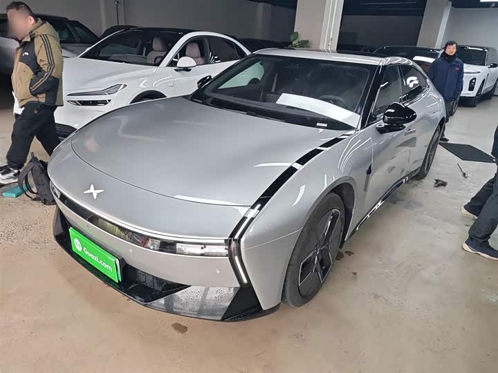 Фото 2 - XPeng P7