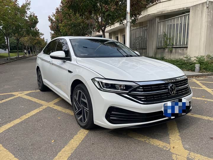 Фото 3 - Volkswagen Sagitar L