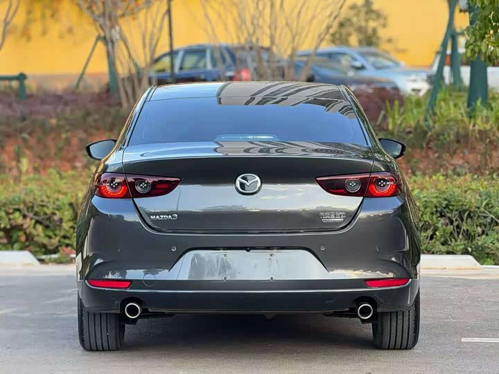 Фото 9 - Mazda 3 (Axela)