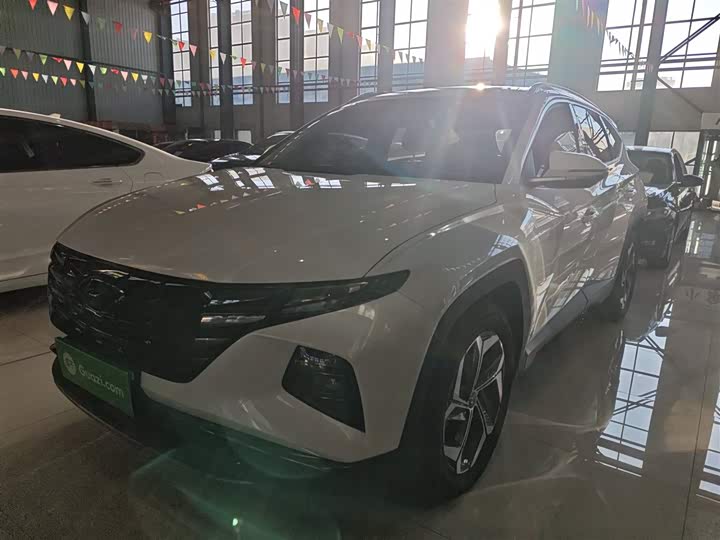 Фото 2 - Hyundai Tucson L