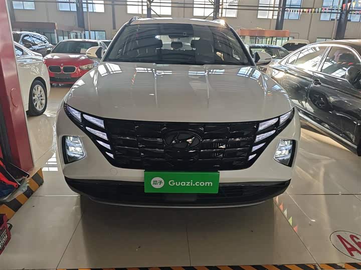 Фото 3 - Hyundai Tucson L