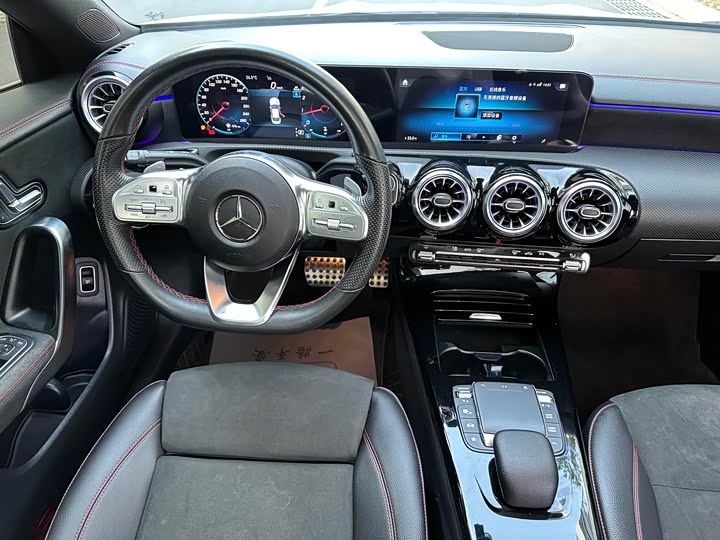 Фото 9 - Mercedes-Benz CLA-Class