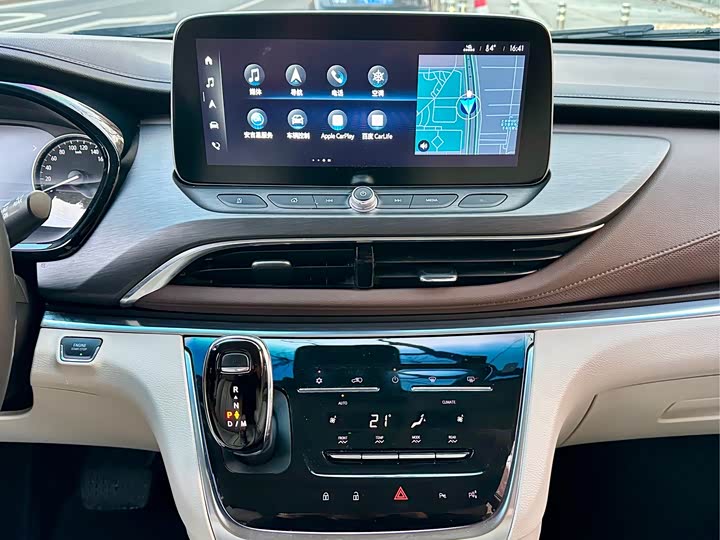 Фото 8 - Buick GL8 ES