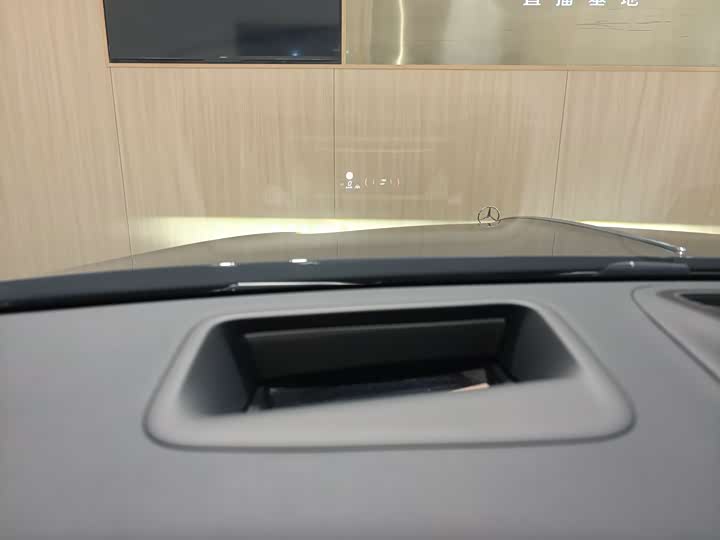 Фото 9 - Mercedes-Benz Maybach S-Class