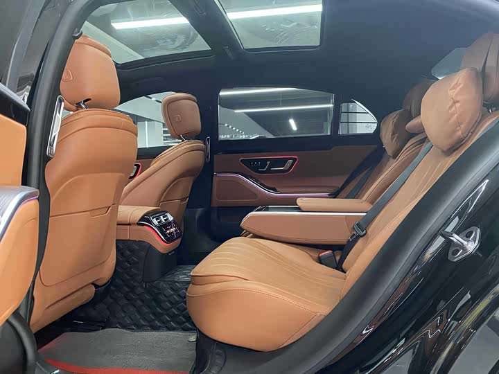 Фото 6 - Mercedes-Benz S-Class