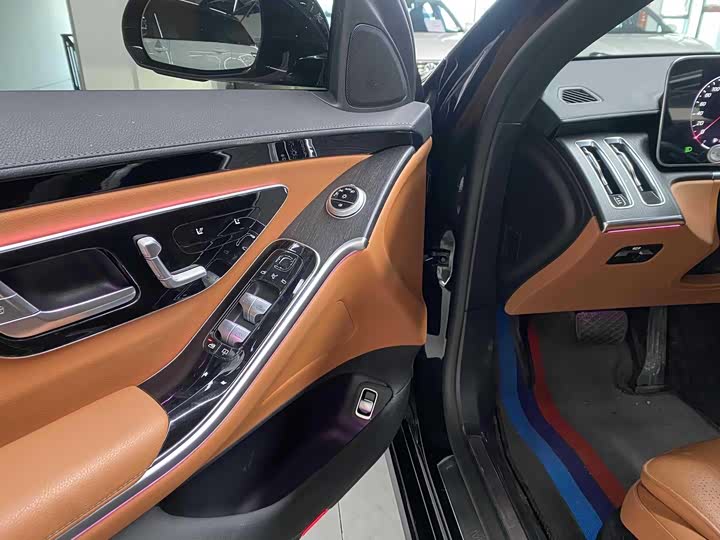 Фото 7 - Mercedes-Benz S-Class