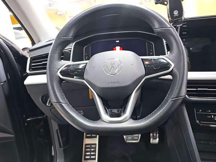 Фото 6 - Volkswagen Tiguan L Pro