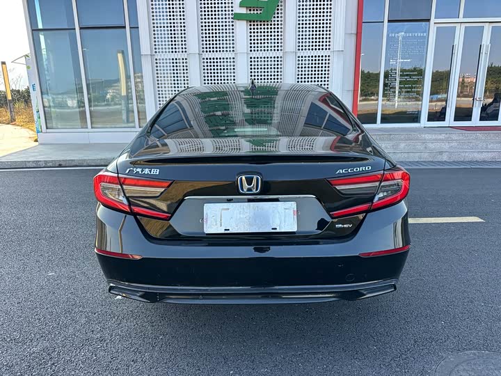 Фото 6 - Honda Accord