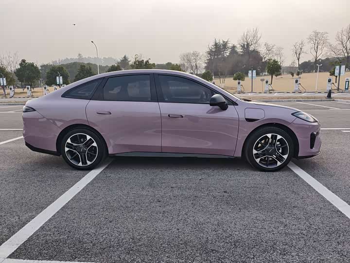 Фото 4 - GAC Aion RT