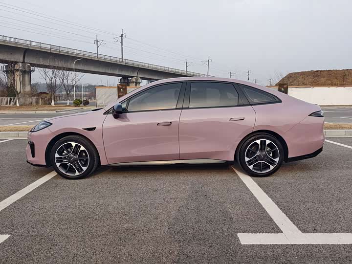 Фото 5 - GAC Aion RT