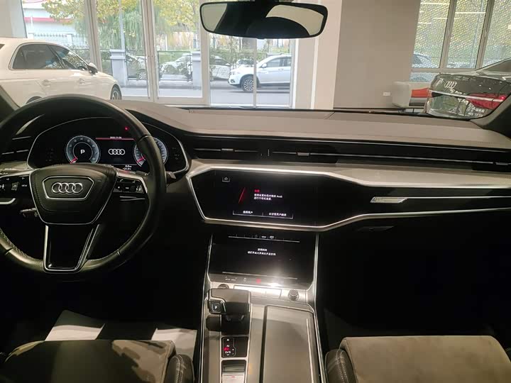 Фото 6 - Audi A6L