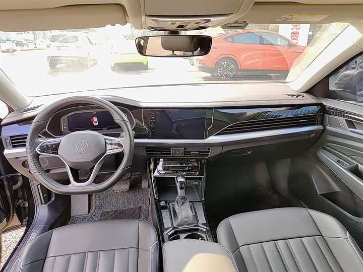 Фото 6 - Volkswagen Passat Hybrid