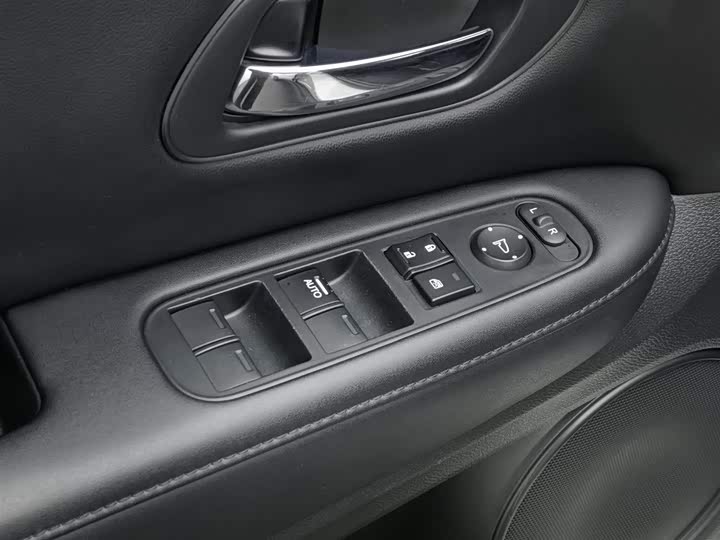 Фото 9 - Honda XR-V