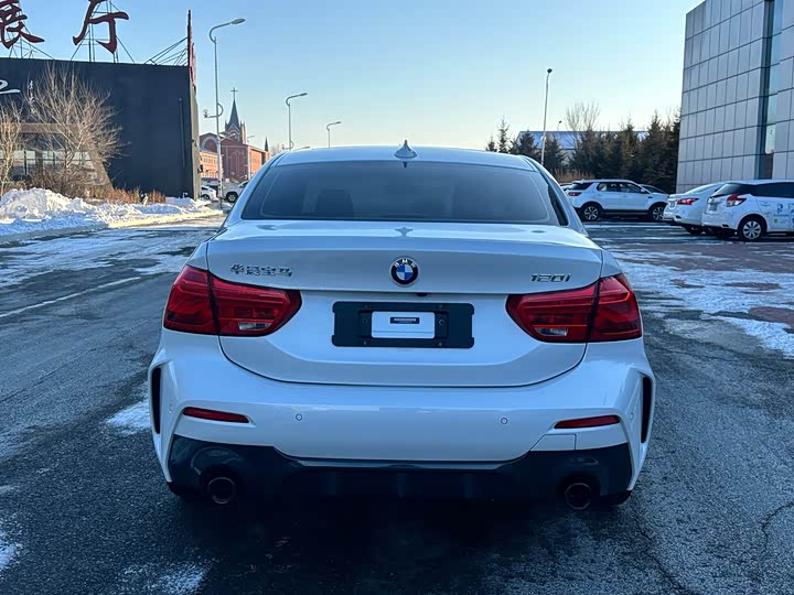 Фото 6 - BMW 1 Series