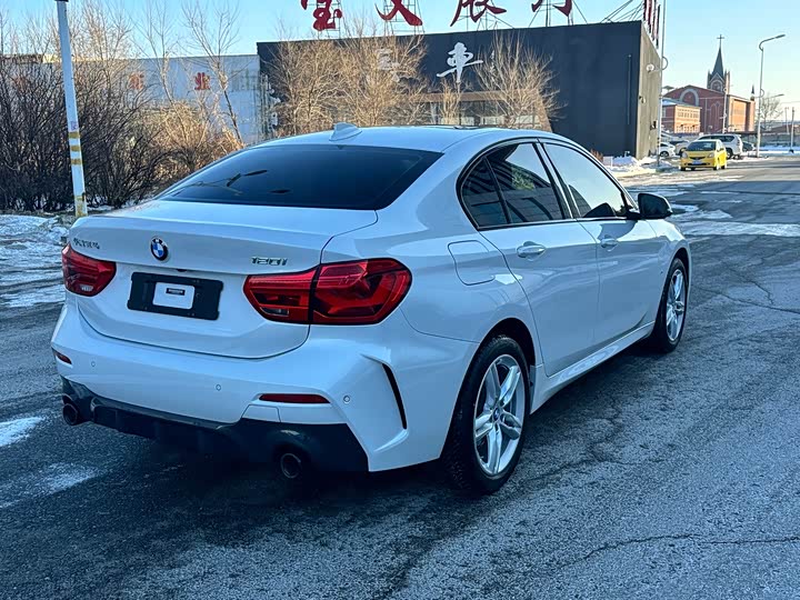 Фото 7 - BMW 1 Series