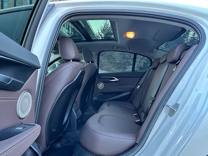 Фото 8 - BMW 1 Series