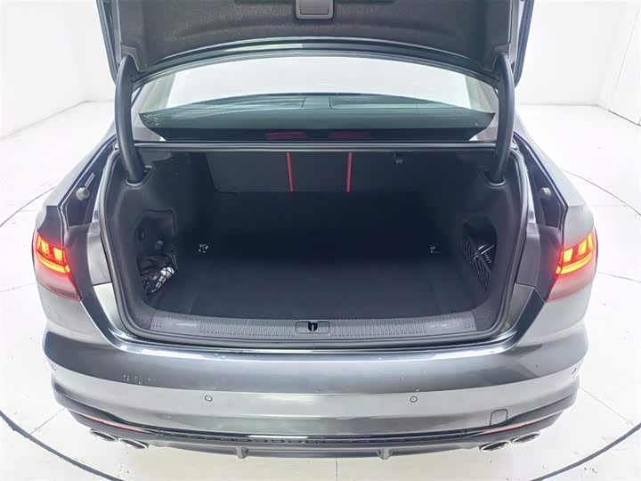 Фото 6 - Audi S4