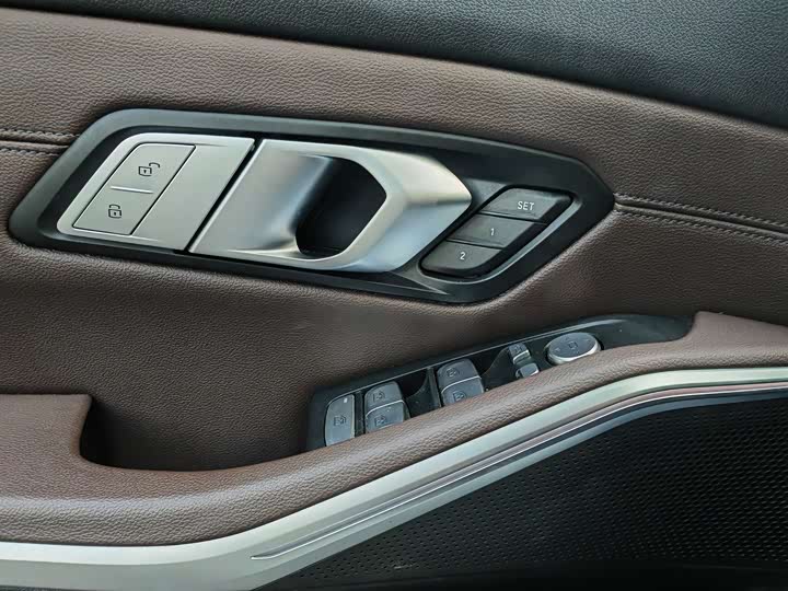 Фото 6 - BMW 3 Series