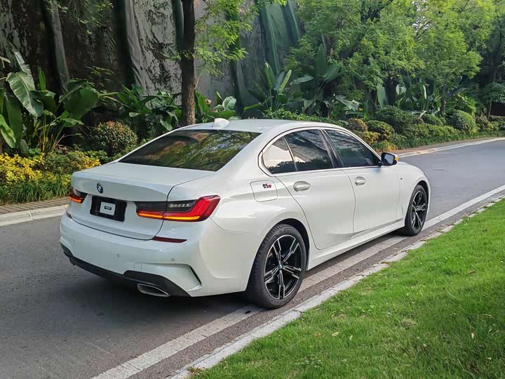 Фото 8 - BMW 3 Series