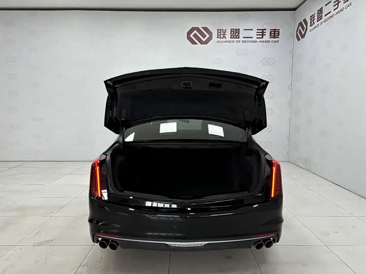 Фото 9 - Cadillac CT6