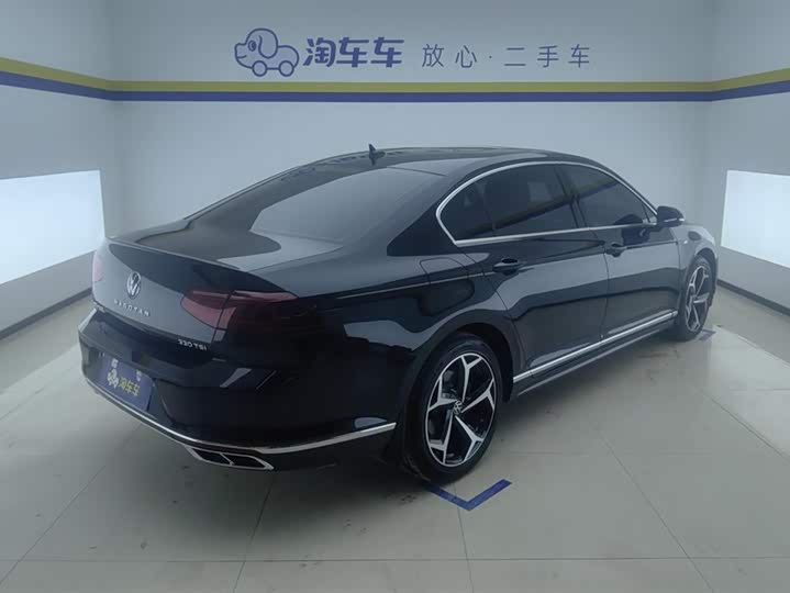 Фото 3 - Volkswagen Magotan