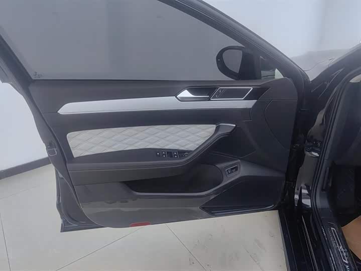 Фото 7 - Volkswagen Magotan