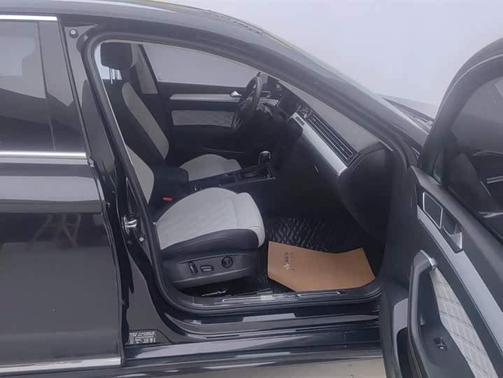 Фото 8 - Volkswagen Magotan