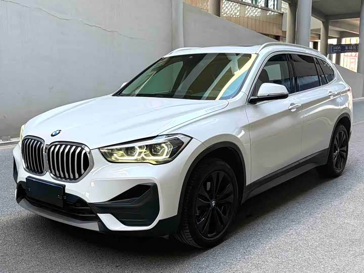 Фото 1 - BMW X1