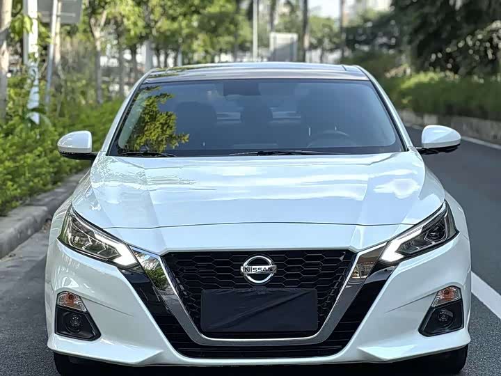 Фото 2 - Nissan Teana