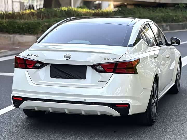 Фото 8 - Nissan Teana