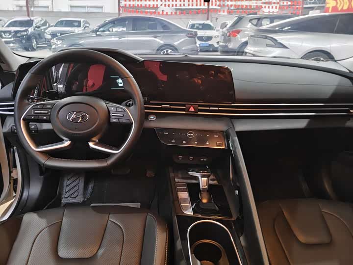 Фото 5 - Hyundai Elantra N line