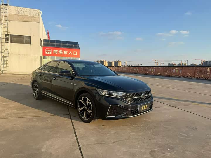 Фото 3 - Volkswagen Passat