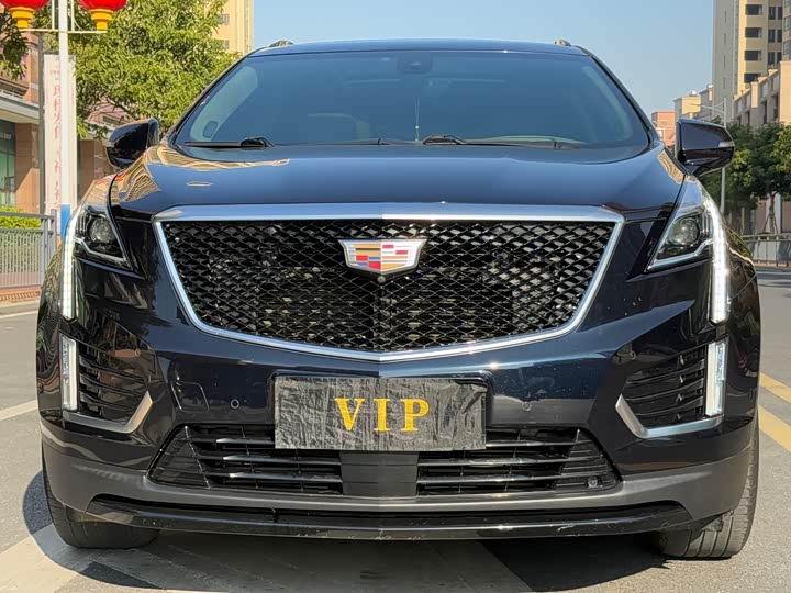 Фото 2 - Cadillac XT5