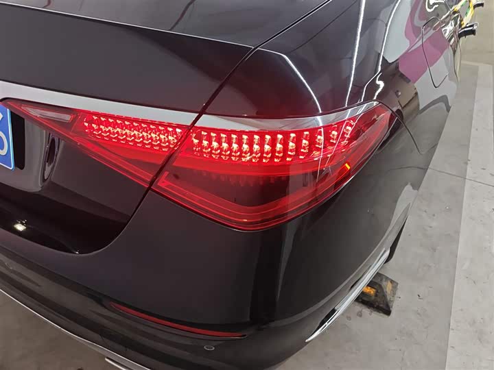 Фото 8 - Mercedes-Benz S-Class