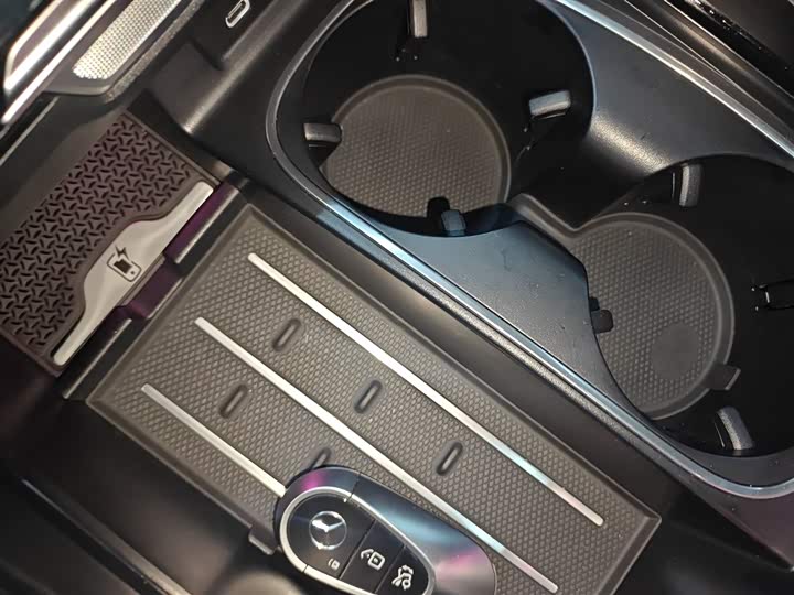 Фото 9 - Mercedes-Benz S-Class