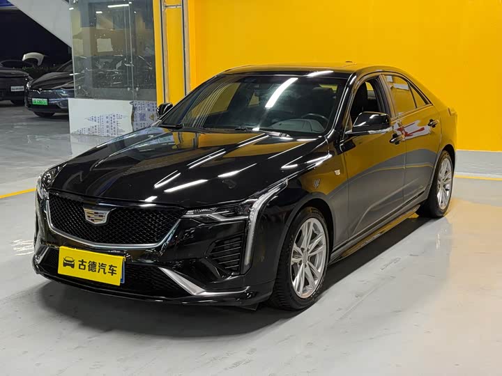 Фото 1 - Cadillac CT4